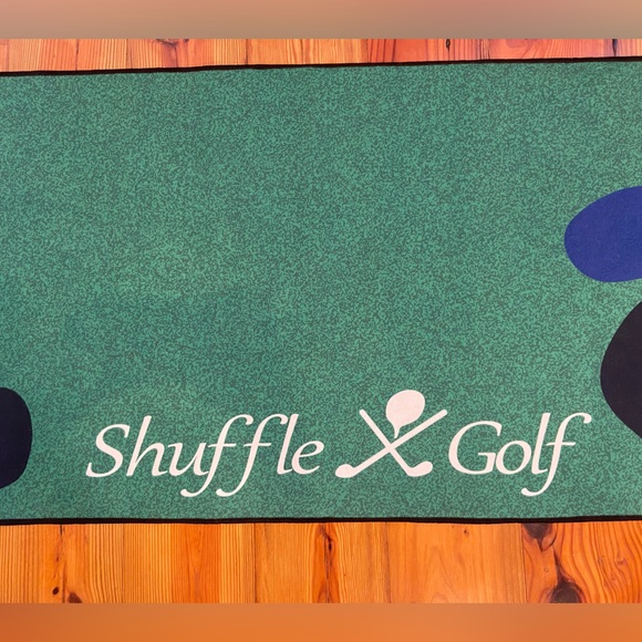 Shuffle Golf Indoor Putting Mat with Putter and 5 Golf Balls Included - Picture 7 of 8
